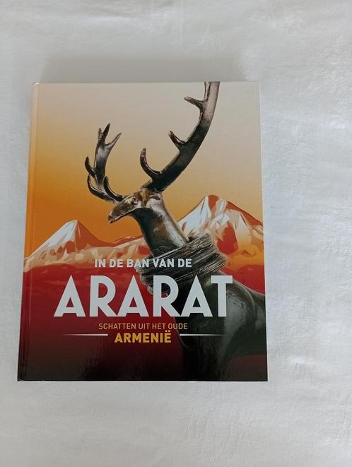 ARARAT Schatten uit het oude Armenie grafvondsten Drents Mus, Boeken, Geschiedenis | Wereld, Zo goed als nieuw, Europa, Verzenden