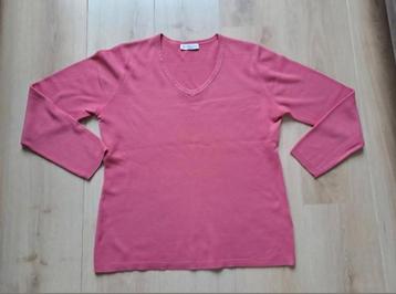 Fuchsia V-hals trui van Christa Probst beschikbaar voor biedingen