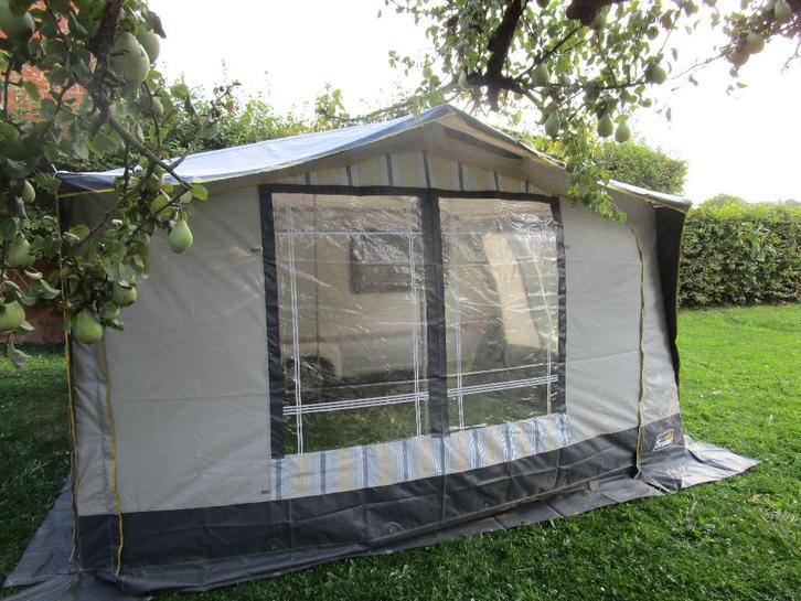 Voortent Rapido club 31, Caravans en Kamperen, Voortenten en Luifels, Gebruikt, Overige merken, Ophalen