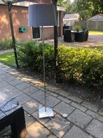 Mooie Staande Lamp - Zo Goed Als Nieuw, Huis en Inrichting, Lampen | Vloerlampen, Ophalen of Verzenden, Zo goed als nieuw, Metaal