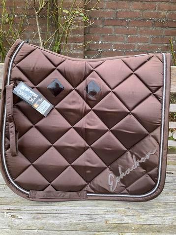 Eskadron dressuur dek Splinternieuw! beschikbaar voor biedingen