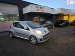 Peugeot 107 1.0-12V Urban Move AIRCO APK, Voorwielaandrijving, Stof, Gebruikt, Zwart