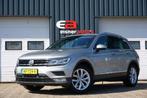 Volkswagen Tiguan 1.4 TSI Connected Series | PANO DAK | TREK, Voorwielaandrijving, Stof, 4 cilinders, Met garantie (alle)