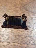 V 152 Pasadena Pin, Ophalen of Verzenden, Gebruikt, Stad of Land, Speldje of Pin