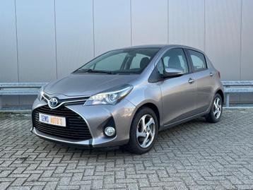 Toyota Yaris 1.5 Hybrid Lease Camera / NAP / Dealer onderhou beschikbaar voor biedingen