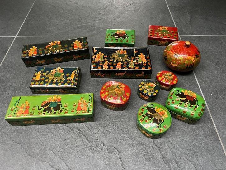 Indiase handbeschilderde India sieraden kistje doosje, Huis en Inrichting, Woonaccessoires | Kisten, Zo goed als nieuw, Minder dan 50 cm