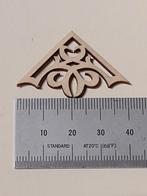 houten decoratie ornament / driehoek / Fennicole, Ophalen, Nieuw, Decoratie