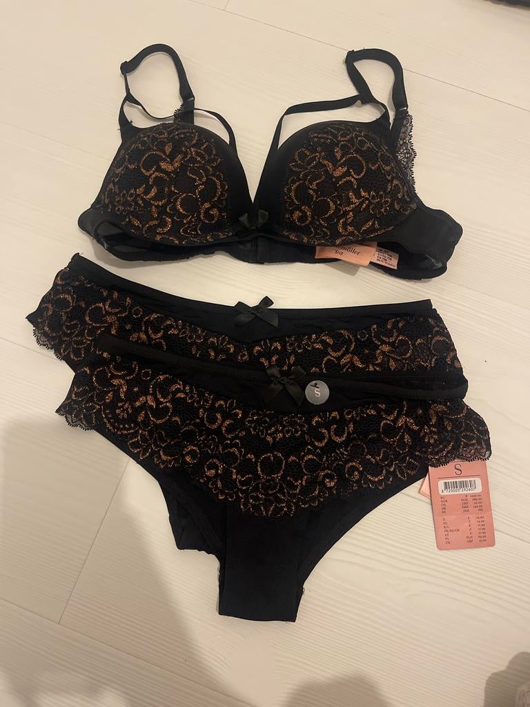 Hunkemöller lingerieset 70B/M zwart met brons, Ophalen of Verzenden, Zwart, Setje