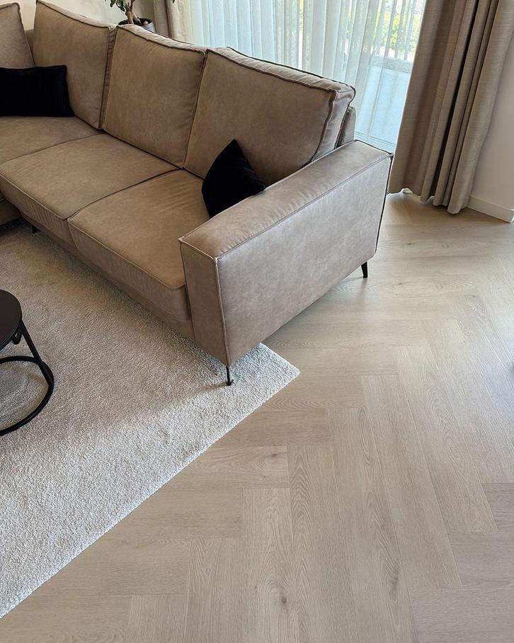 Belakos plak PVC inclusief egaliseren en verlijmen ACTIE, Huis en Inrichting, Stoffering | Vloerbedekking, Zo goed als nieuw, Overige typen