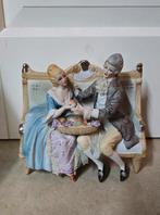 Vintage Porseleinen beeldje man en vrouw, Antiek en Kunst, Antiek | Porselein, Ophalen of Verzenden