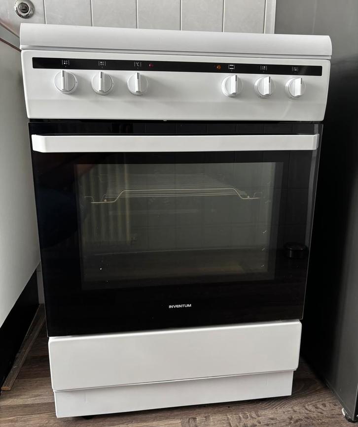 Inventum Gasfornuis met Oven – 4 pits, 60 cm breed, Witgoed en Apparatuur, Fornuizen, Zo goed als nieuw, Vrijstaand, Gas, 4 kookzones