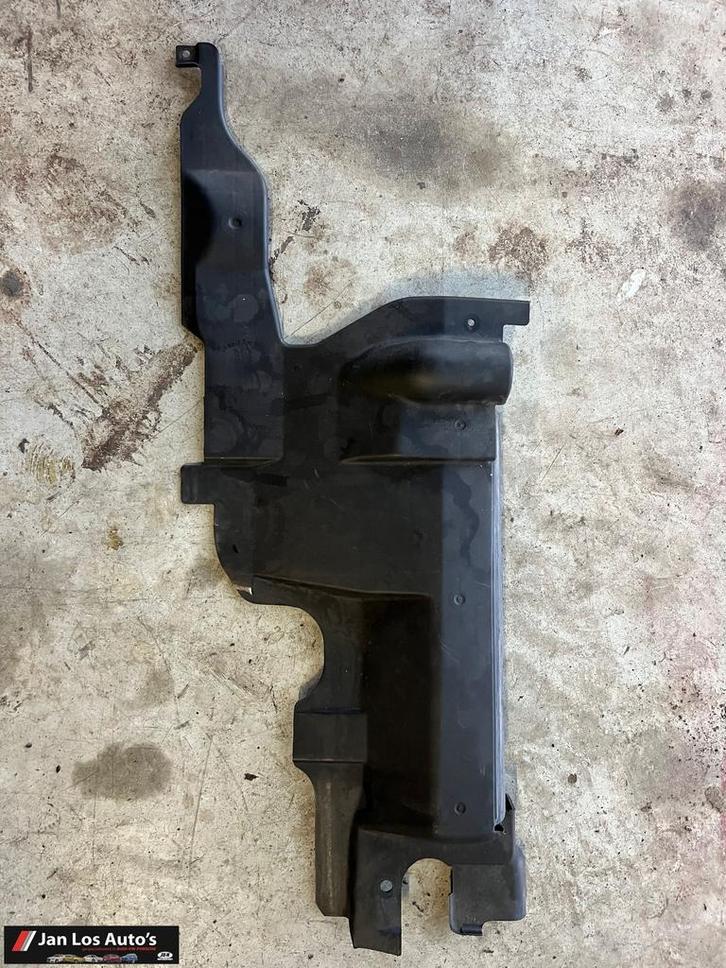 Audi 80 cabrio coupe B3 B4 radiateurafdekkap  5 cil, Auto-onderdelen, Motor en Toebehoren, Audi, Gebruikt, Herkomst onderdeel bekend