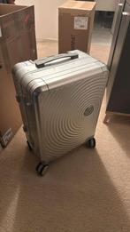 American Tourister ALU Spinner 55 cm Rimowa Samsonite, Sieraden, Tassen en Uiterlijk, Koffers, 50 tot 60 cm, Nieuw, Ophalen of Verzenden