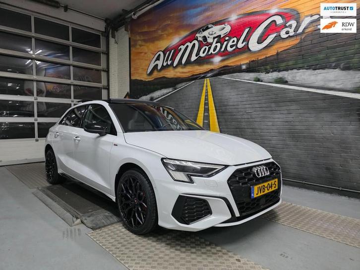 Audi A3 Sportback 45 TFSIe S edition Competition PANO|MATRIX, Auto's, Audi, Bedrijf, Te koop, A3, ABS, Achteruitrijcamera, Adaptive Cruise Control