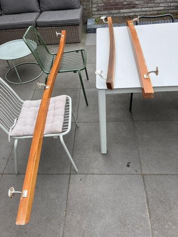 3 trapleuningen hardhout mahoniehout beschikbaar voor biedingen