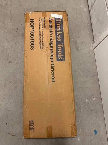 Professionele danspaal beschikbaar voor biedingen