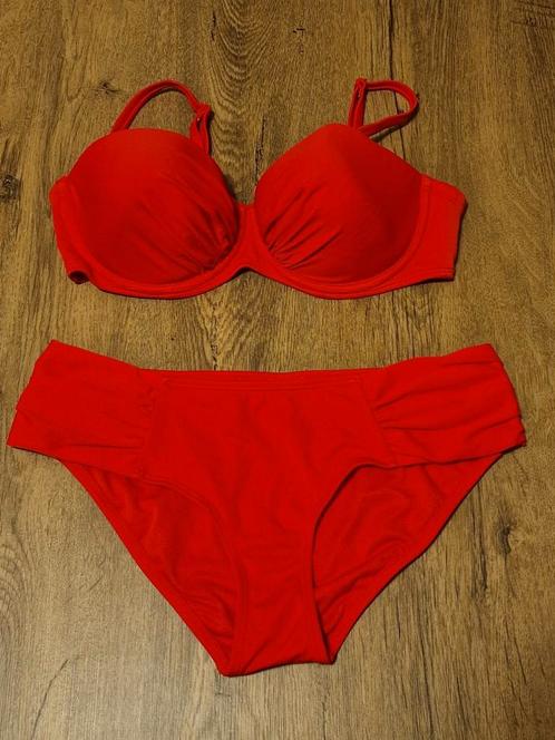 NIEUW Bikiniset mt M cupmaat C rood aangerimpelde top, Kleding | Dames, Badmode en Zwemkleding, Nieuw, Bikini, Rood, Ophalen