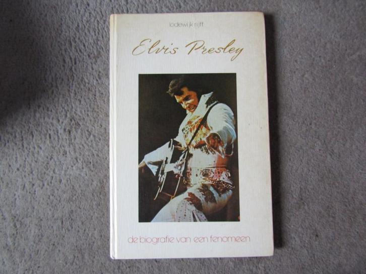Boek: Elvis Presley - De biografie van een fenomeen, Boeken, Biografieën, Gelezen, Overige, Ophalen of Verzenden