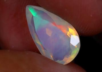 2,66 ct Natuurlijke Ethiopische Welo Opaal Gefacetteerd beschikbaar voor biedingen