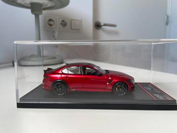 Alfa Romeo Giulia GTA BBR 1:43 model beschikbaar voor biedingen
