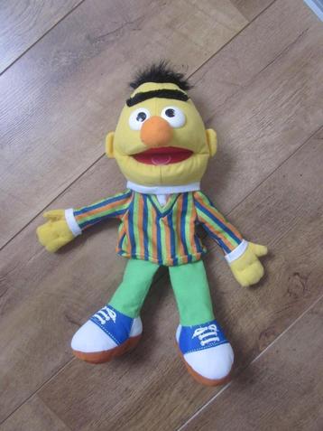 Sesamstraat 2017 Sesame Workshop handpop Bert knuffel beschikbaar voor biedingen