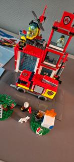 Sint tip!! LEGO City Brandweerkazerne 60320 - Compleet, Ophalen of Verzenden, Zo goed als nieuw, Complete set, Lego