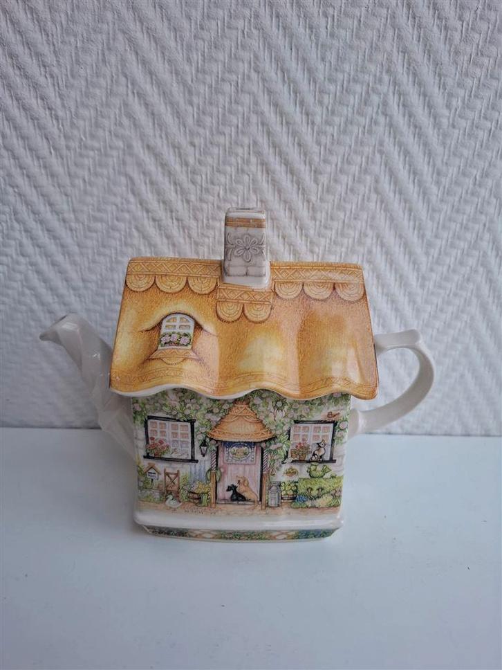 James Sadler theepot Country Cottages Rose Cottage, Huis en Inrichting, Keuken | Servies, Zo goed als nieuw, Overige typen, Effen