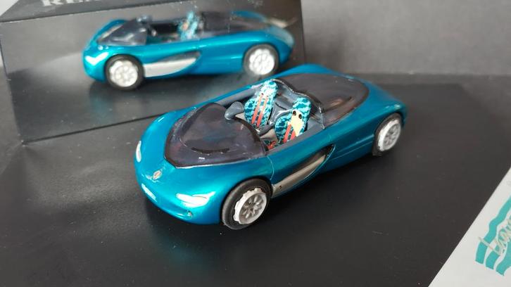 Renault Laguna Concept Car Salon Paris 1:43 Aquavit Pol, Hobby en Vrije tijd, Modelauto's | 1:43, Zo goed als nieuw, Verzenden