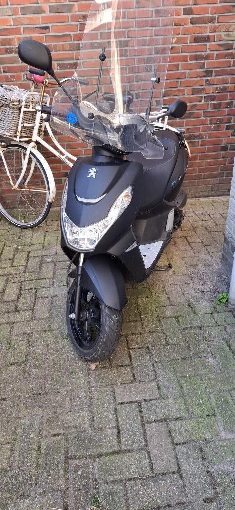Peugeot Kisbee in prijs verlaagd, Fietsen en Brommers, Snorfietsen en Snorscooters, Gebruikt, Peugeot, Benzine, Ophalen