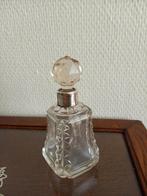 Antiek Kristallen Parfum flesje met zilveren hals, Ophalen of Verzenden, Zilver