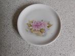 Bord 9 cm. Lotus, Huis en Inrichting, Keuken | Servies, Ophalen of Verzenden, Zo goed als nieuw, Bord(en), Overige stijlen
