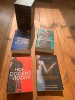 4 delen Sarah J. Maas - cadeaubox + hof van ijs en sterren, Boeken, Sarah J. Maas, Ophalen of Verzenden, Zo goed als nieuw