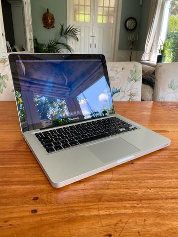 2012 MacBook Pro 13-inch (Dual-Core i5, 8GB RAM, 256GB SSD) beschikbaar voor biedingen