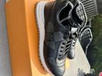 Louis Vuitton Run Away Trainers maat 43, Nieuw, Ophalen of Verzenden, Sneakers of Gympen, Luis vuitton