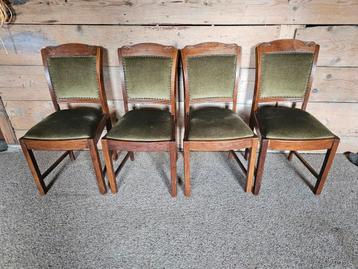 4 Vintage/Retro stoelen beschikbaar voor biedingen