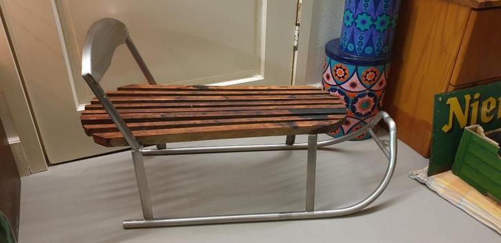 Slee met rugleuning van rvs en hardhout, Kinderen en Baby's, Speelgoed | Buiten | Sleeën, Gebruikt, Hout, Rugleuning, Ophalen of Verzenden