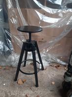 Ikea Dalfred kruk, Ophalen