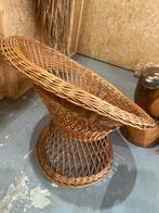 Rotan kuipstoel, Ophalen of Verzenden, Gebruikt, Eén