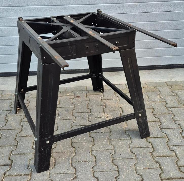 DeWalt / Elu Onderstel TBV OA DW722, Doe-het-zelf en Verbouw, Gereedschap | Zaagmachines, Zo goed als nieuw, Afkortzaag, 1200 watt of meer