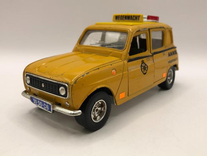 Bburago 0130 Renault 4 ANWB Wegenwacht 1:24 -SLECHT- M32, Hobby en Vrije tijd, Modelauto's | 1:24, Gebruikt, Auto, Bburago, Ophalen of Verzenden