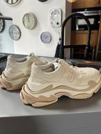Balenciaga Triple S maat 38, Kleding | Dames, Schoenen, Ophalen of Verzenden, Zo goed als nieuw, Beige, Sneakers of Gympen