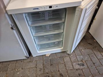 Leuke liebherr tafelmodel vrieskast 85x55x60 A++ beschikbaar voor biedingen