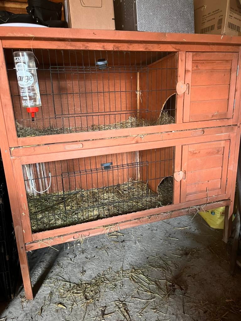 Mooi konijnenflat, Dieren en Toebehoren, Knaagdieren en Konijnen | Hokken en Kooien, Ophalen, 110 cm of meer, Zo goed als nieuw
