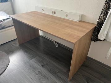Bureau beschikbaar voor biedingen