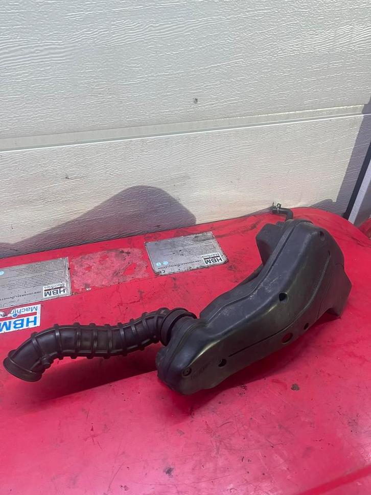 Piaggio Zip 4T - Luchtfilter compleet met Slangen, Fietsen en Brommers, Brommeronderdelen | Algemeen, Gebruikt, Ophalen of Verzenden