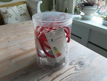 Leuke nieuwe hanglamp met porseleinen fitting.  beschikbaar voor biedingen