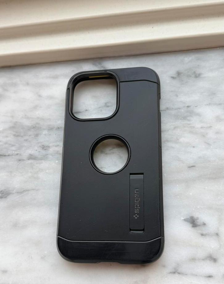 iPhone 13 Pro Spigen Tough Armor case black, Telecommunicatie, Mobiele telefoons | Hoesjes en Frontjes | Apple iPhone, Zo goed als nieuw