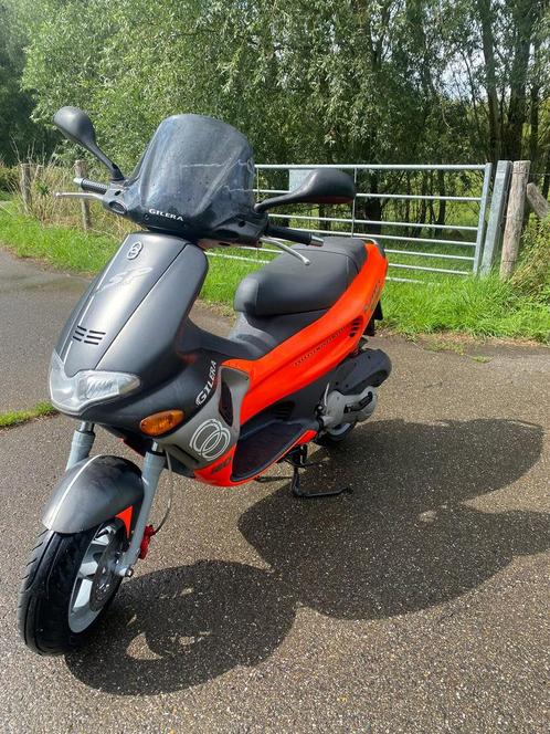 Gilera Runner 180cc Dubbelgelagerd, A2 kenteken, Nieuwstaat, Fietsen en Brommers, Scooters | Piaggio, Ophalen