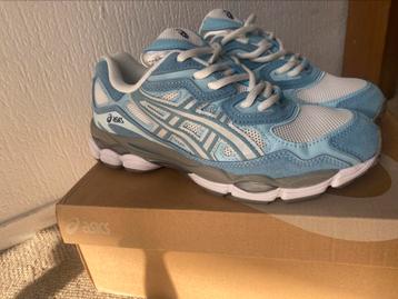 Asics gel nyc beschikbaar voor biedingen
