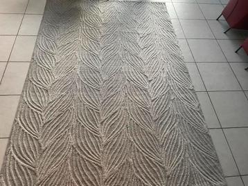 Vloerkleed uit India handgemaakt  beschikbaar voor biedingen